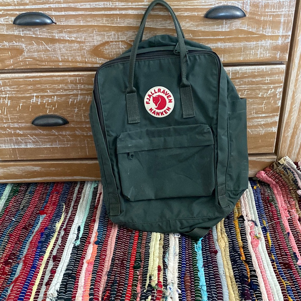Fjallraven kanken backpack green